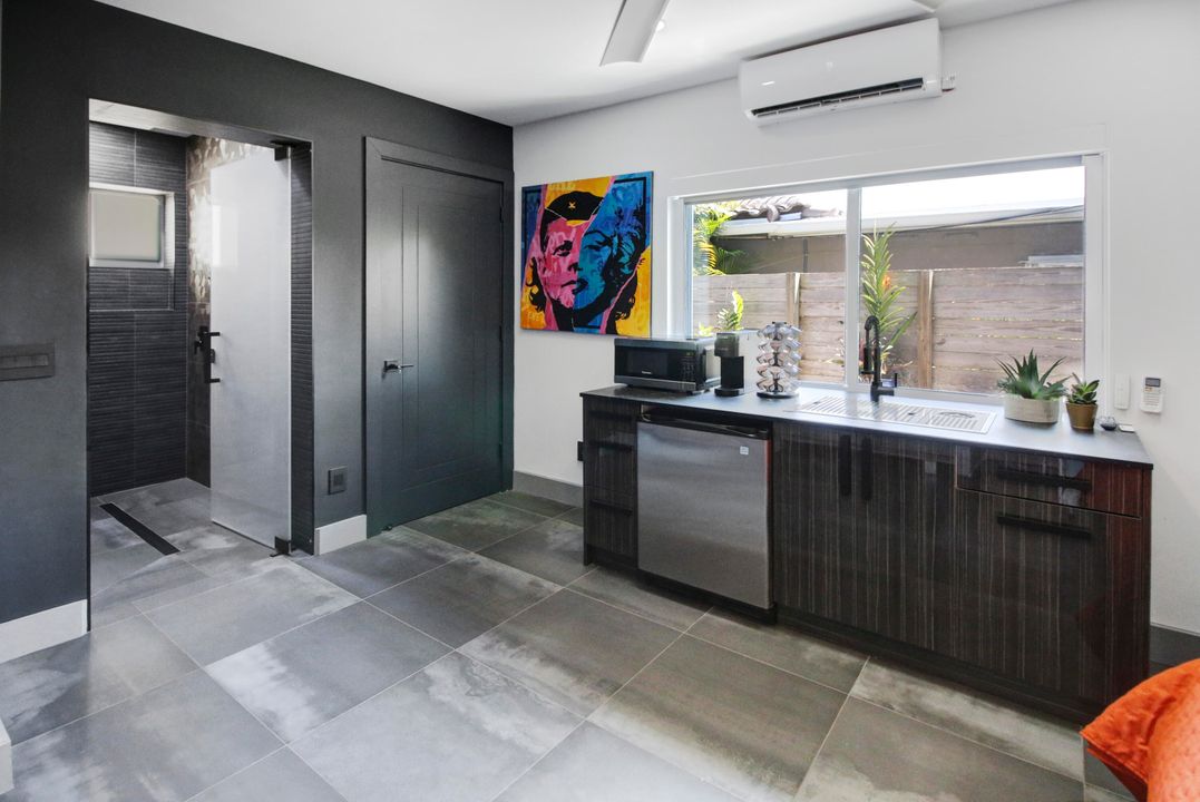 For Sale: $929,900 (4 beds, 3 baths, 1941 Square Feet)