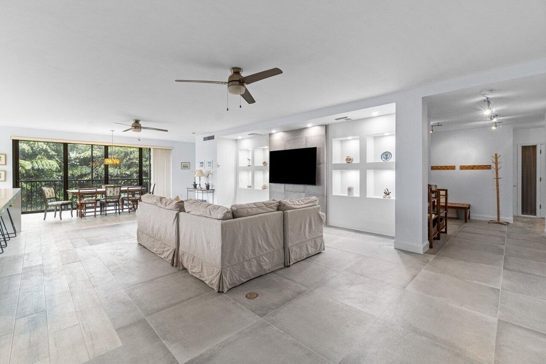 出租: $6,500 (3 贝兹, 3 浴室, 2382 平方英尺)