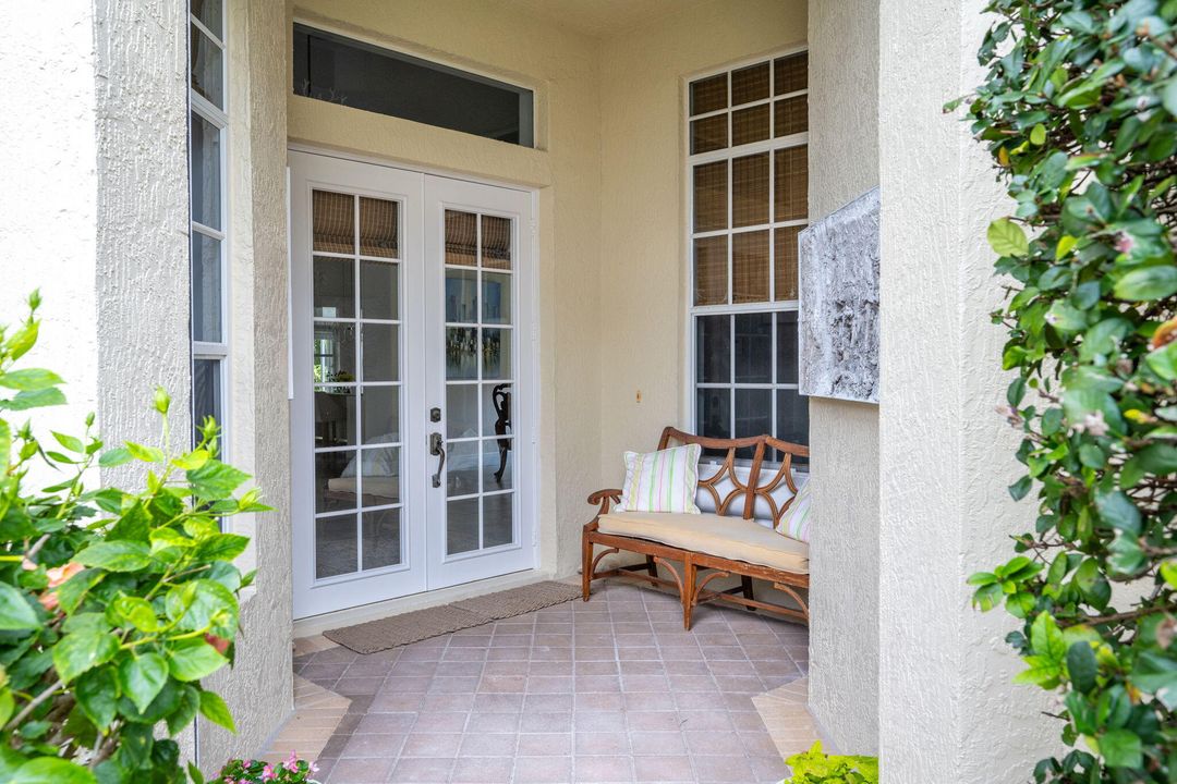 For Sale: $849,000 (3 beds, 2 baths, 2425 Square Feet)