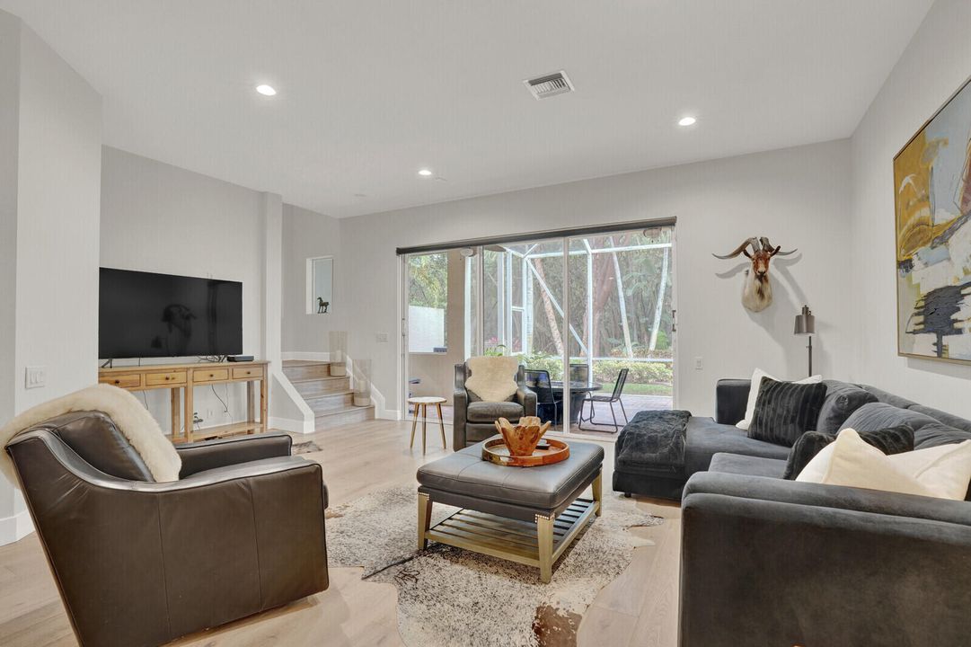 待售: $839,500 (3 贝兹, 2 浴室, 2200 平方英尺)