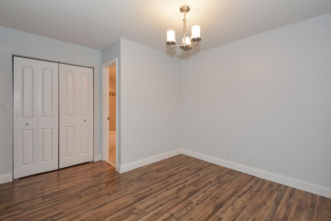 Active With Contract: $1,700 (1 beds, 1 baths, 729 Square Feet)