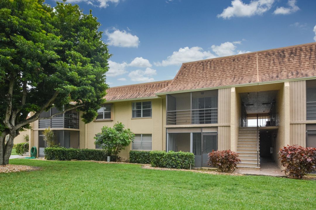 Active With Contract: $1,700 (1 beds, 1 baths, 729 Square Feet)