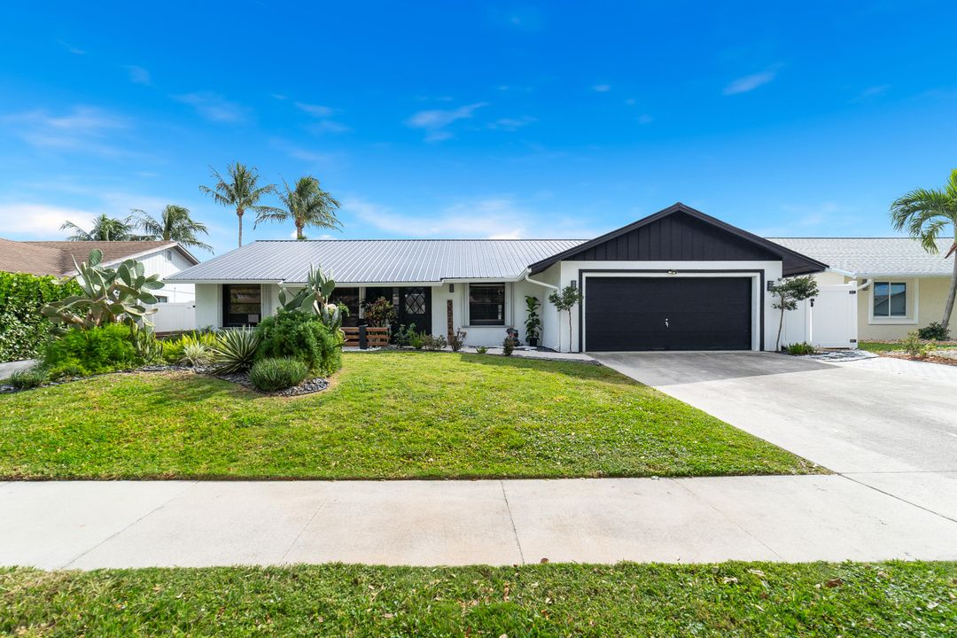 Active With Contract: $599,000 (4 beds, 3 baths, 1705 Square Feet)