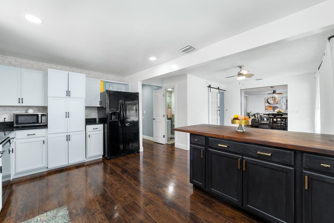 Active With Contract: $599,000 (4 beds, 3 baths, 1705 Square Feet)