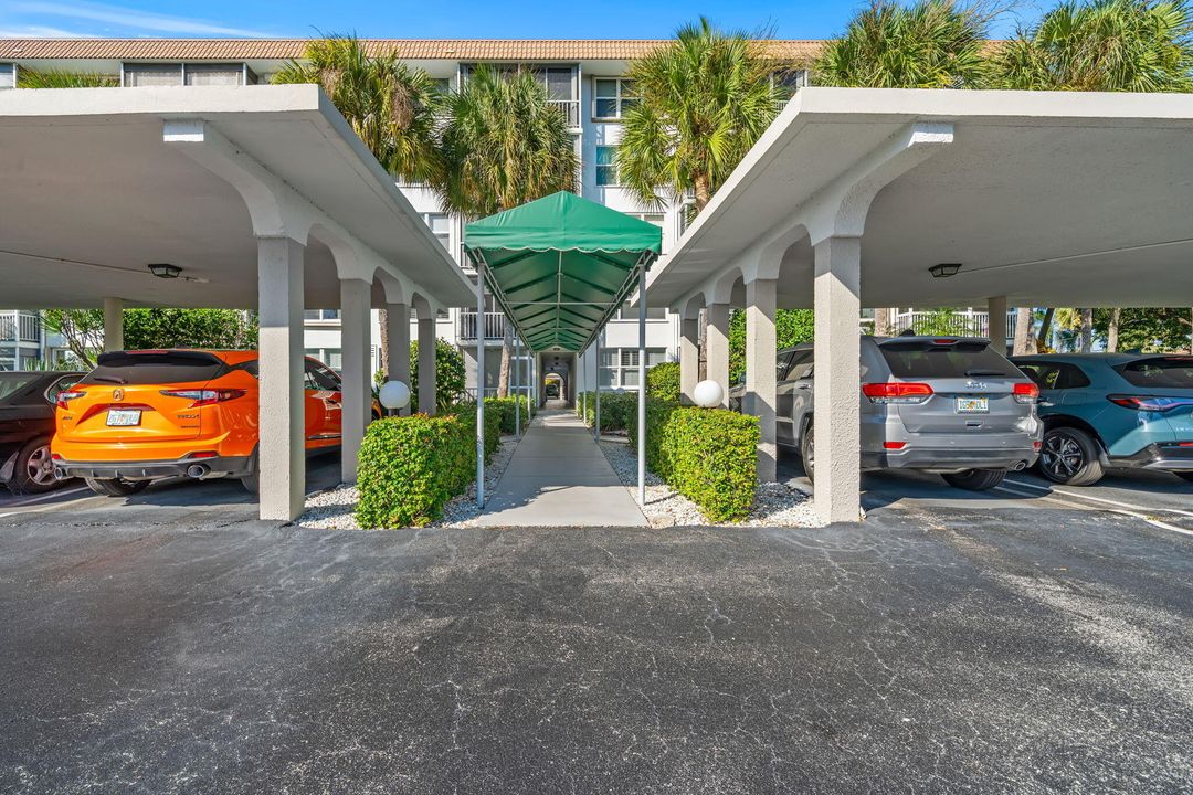 For Rent: $2,400 (2 beds, 2 baths, 1200 Square Feet)