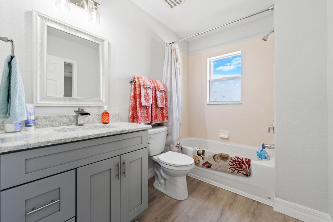 合同活跃: $329,000 (3 贝兹, 2 浴室, 1481 平方英尺)