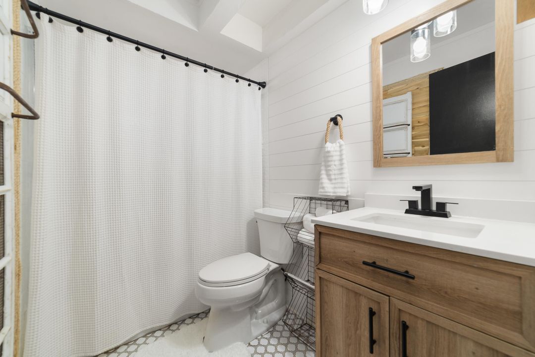 Active With Contract: $599,000 (4 beds, 3 baths, 1705 Square Feet)