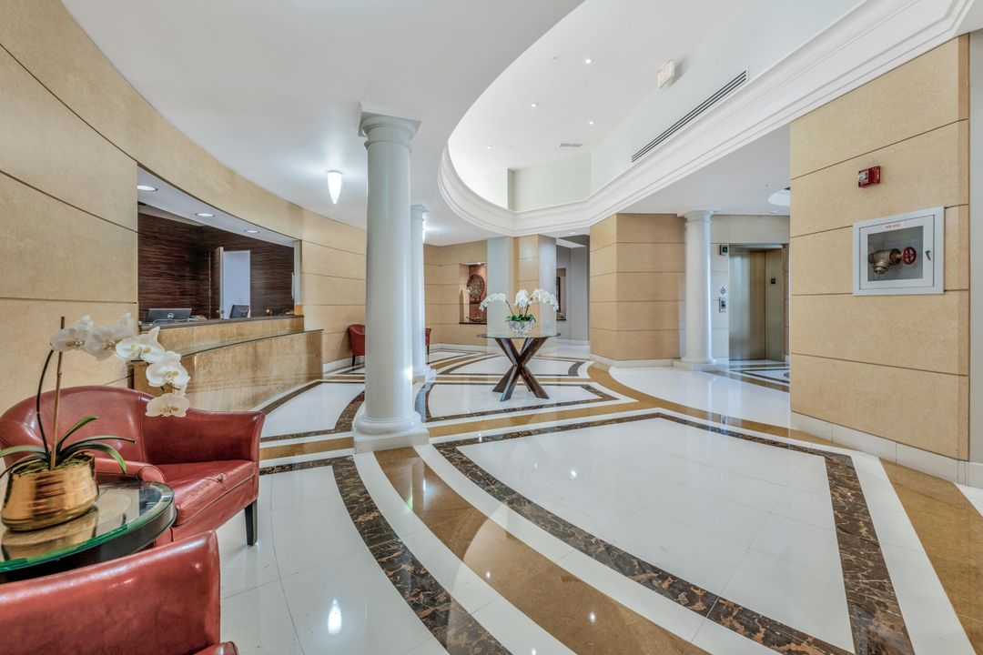 En Venta: $670,000 (3 camas, 3 baños, 2033 Pies cuadrados)