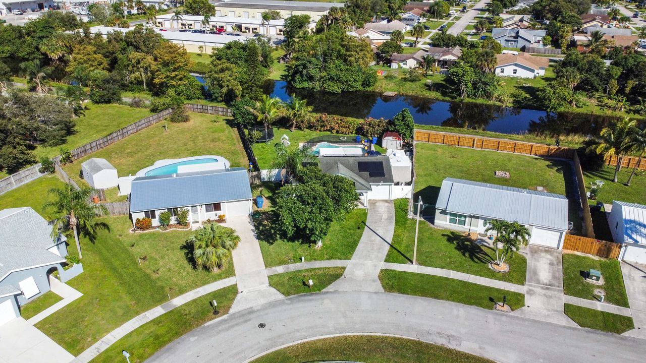 Active With Contract: $475,000 (3 beds, 2 baths, 1152 Square Feet)