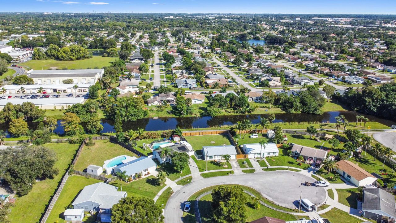 Active With Contract: $475,000 (3 beds, 2 baths, 1152 Square Feet)