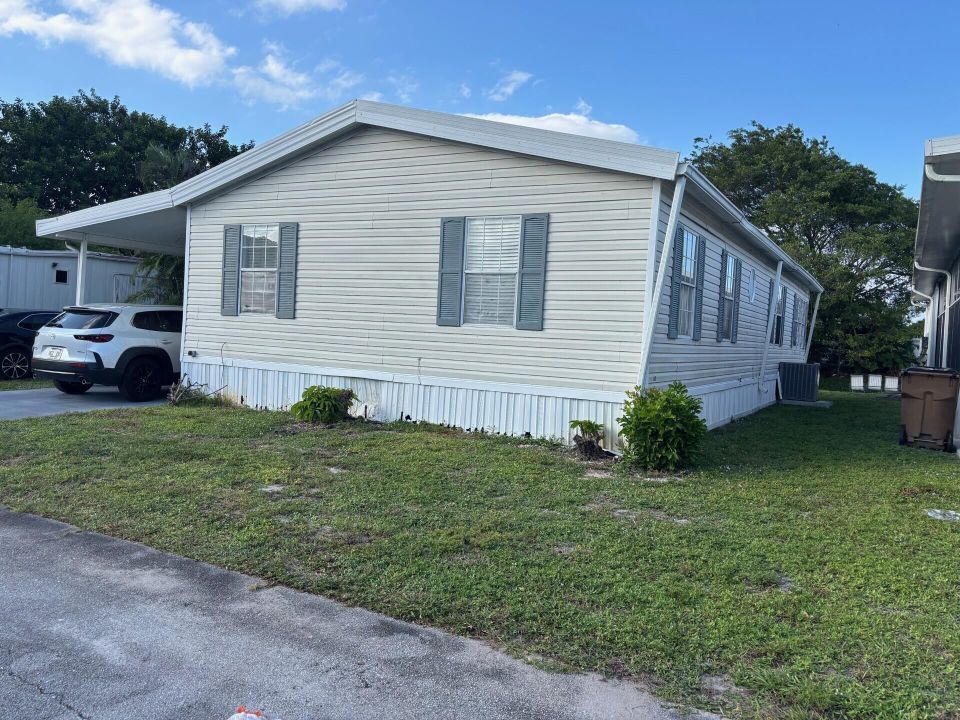 For Sale: $89,000 (2 beds, 2 baths, 1420 Square Feet)