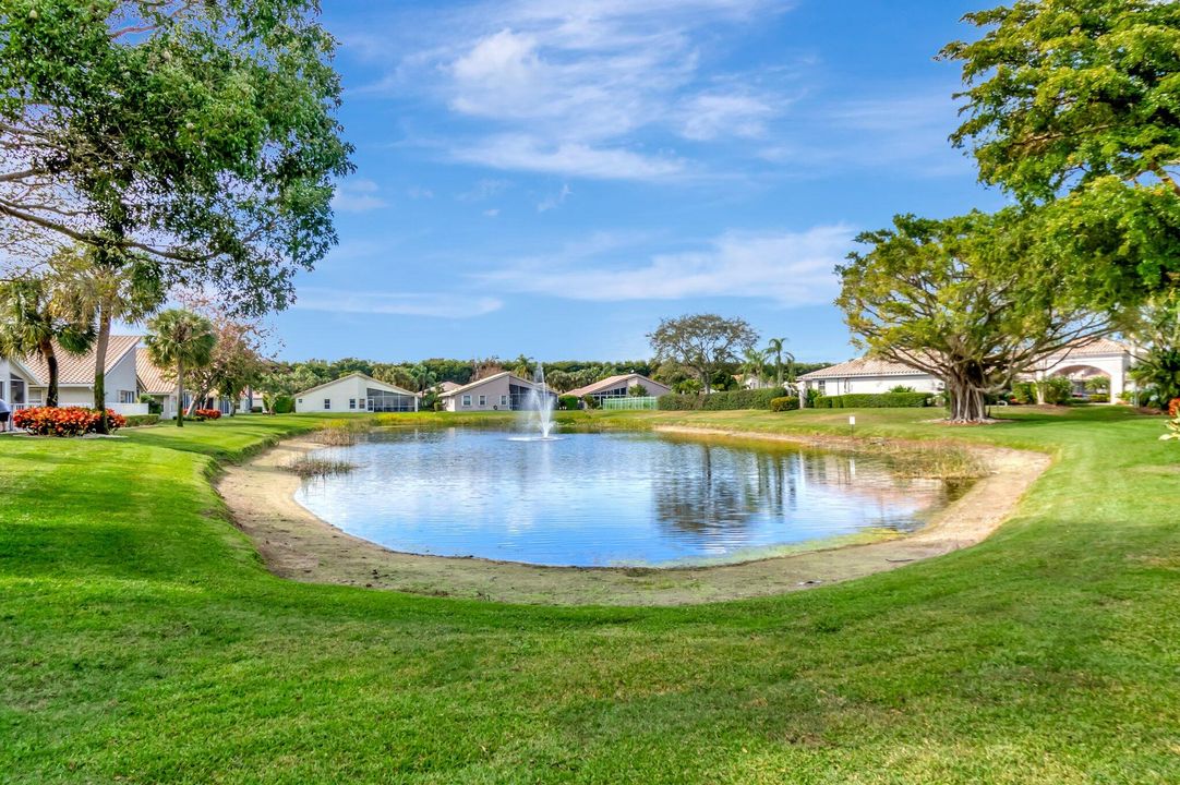 En Venta: $600,000 (3 camas, 2 baños, 2360 Pies cuadrados)