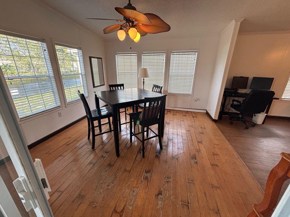 For Sale: $89,000 (2 beds, 2 baths, 1420 Square Feet)