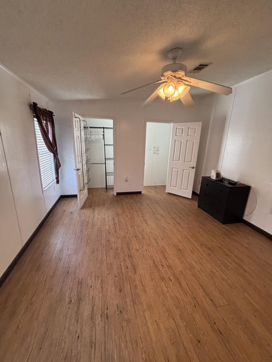 For Sale: $89,000 (2 beds, 2 baths, 1420 Square Feet)
