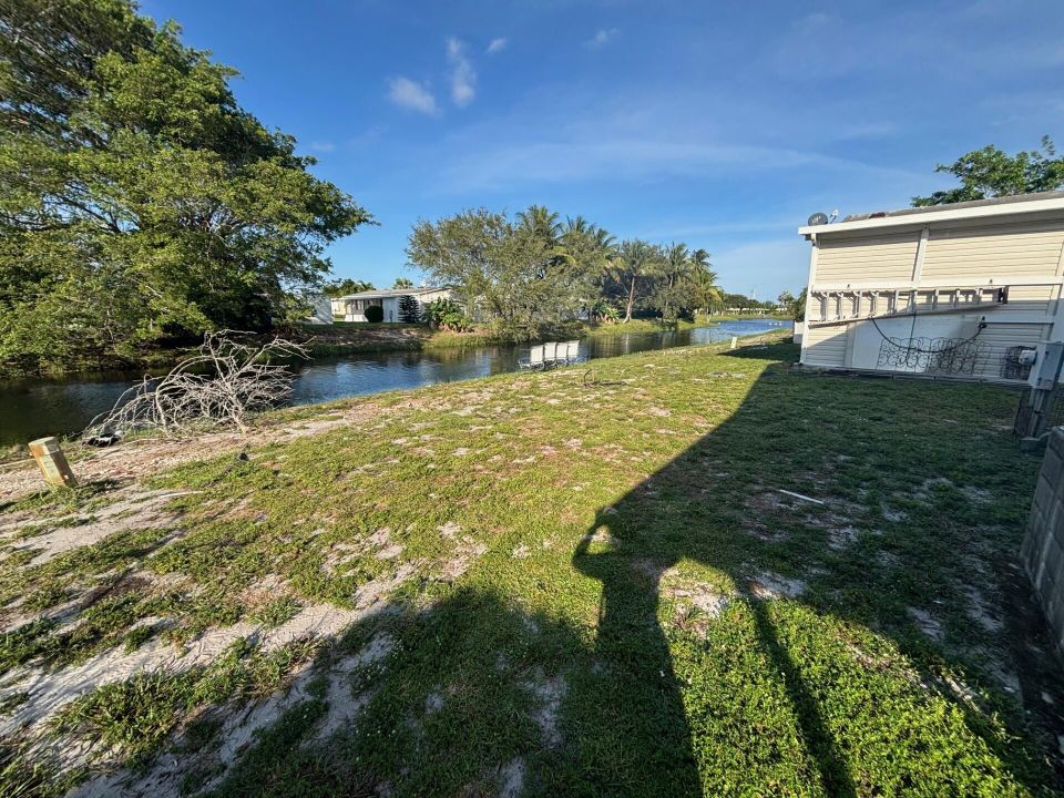 For Sale: $89,000 (2 beds, 2 baths, 1420 Square Feet)