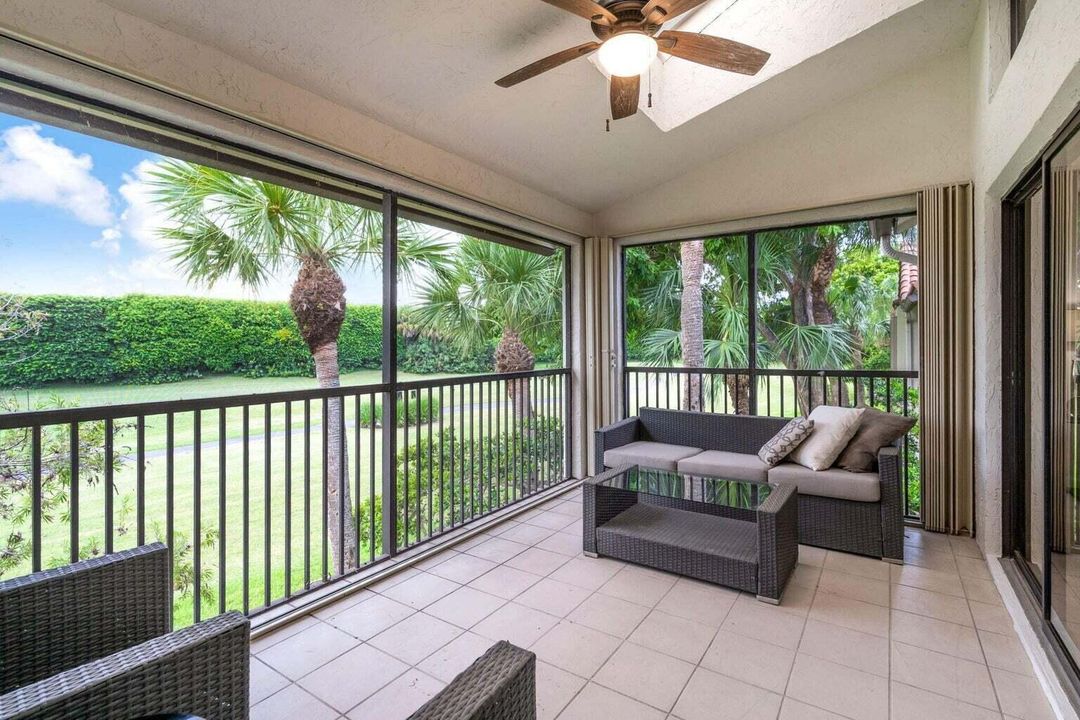 合同活跃: $3,600 (3 贝兹, 2 浴室, 1526 平方英尺)