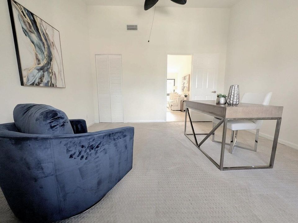 合同活跃: $3,600 (3 贝兹, 2 浴室, 1526 平方英尺)