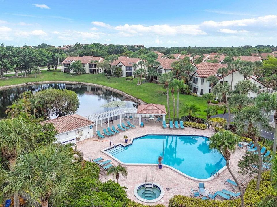 合同活跃: $3,600 (3 贝兹, 2 浴室, 1526 平方英尺)