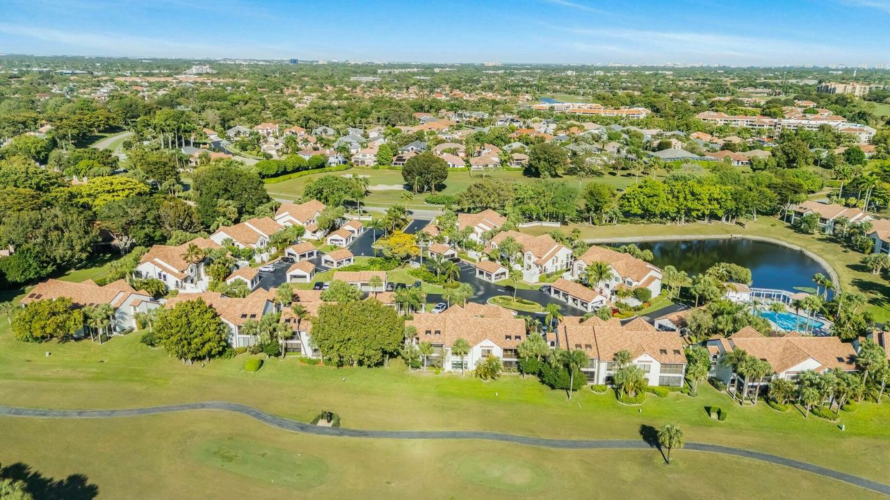 合同活跃: $3,600 (3 贝兹, 2 浴室, 1526 平方英尺)