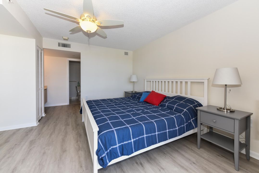 В аренду: $4,500 (2 спален, 2 ванн, 1385 Квадратных фут)