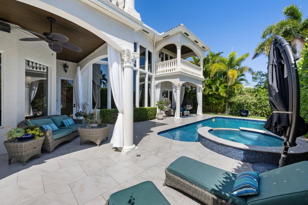 For Sale: $4,599,000 (6 beds, 6 baths, 4827 Square Feet)