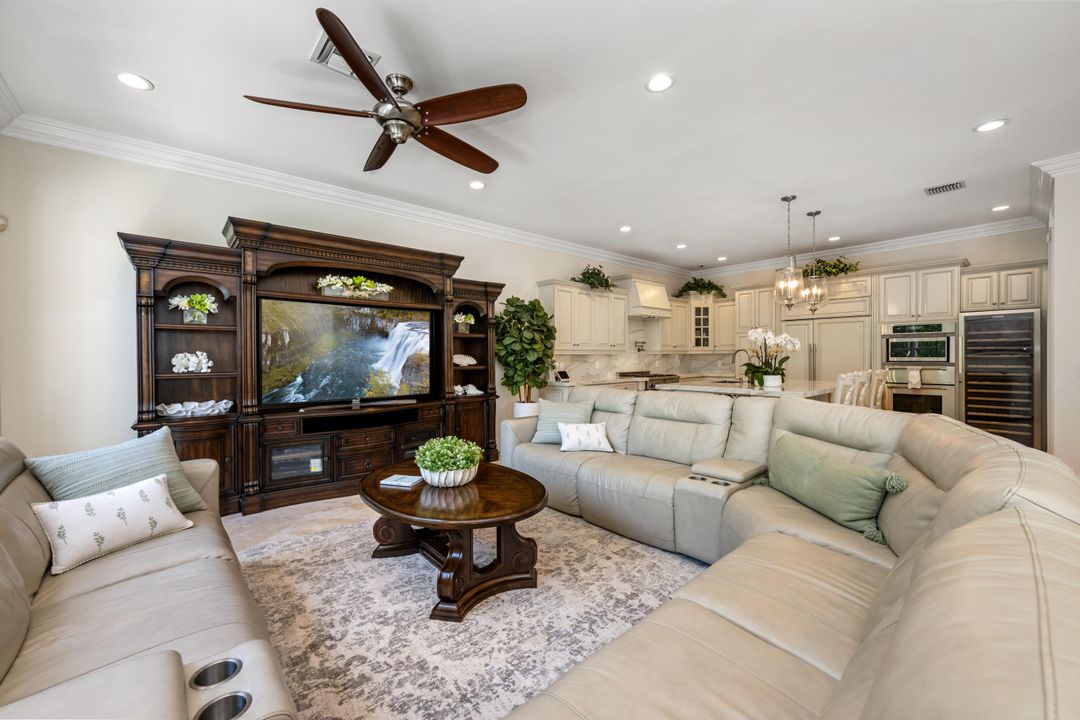 For Sale: $4,599,000 (6 beds, 6 baths, 4827 Square Feet)