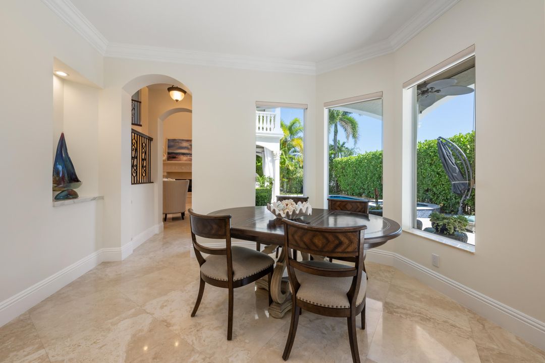 For Sale: $4,599,000 (6 beds, 6 baths, 4827 Square Feet)