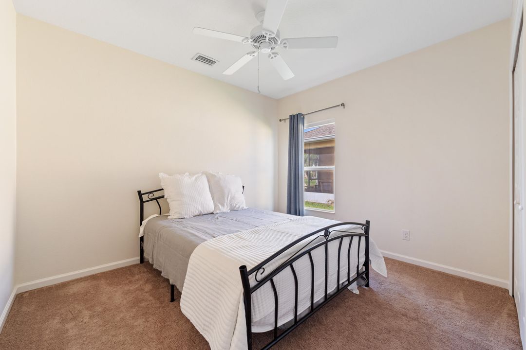 For Sale: $450,000 (4 beds, 2 baths, 1883 Square Feet)