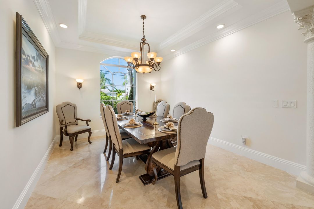 For Sale: $4,599,000 (6 beds, 6 baths, 4827 Square Feet)