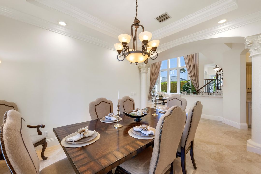 For Sale: $4,599,000 (6 beds, 6 baths, 4827 Square Feet)