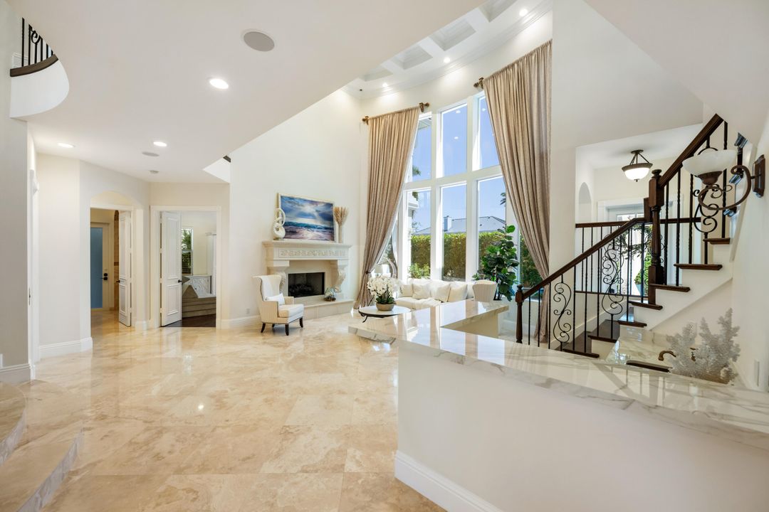 For Sale: $4,599,000 (6 beds, 6 baths, 4827 Square Feet)