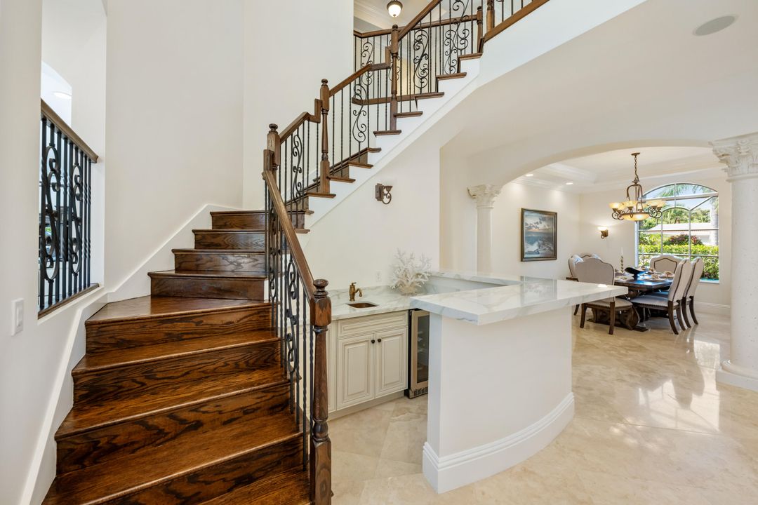 For Sale: $4,599,000 (6 beds, 6 baths, 4827 Square Feet)