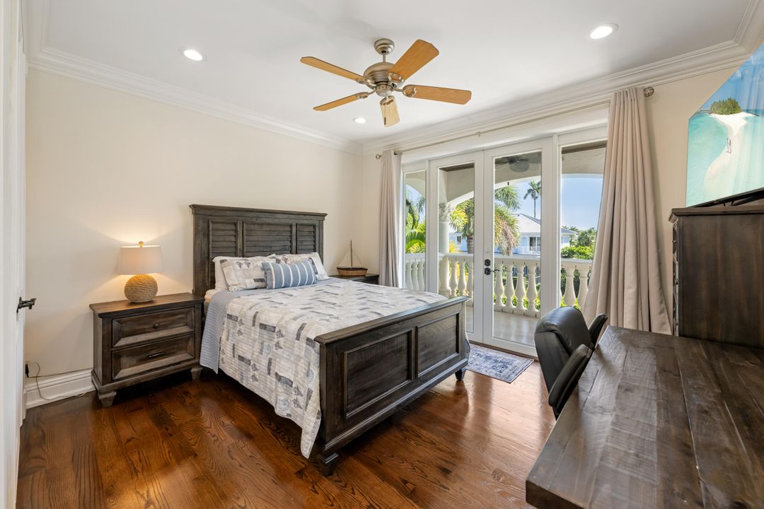 For Sale: $4,599,000 (6 beds, 6 baths, 4827 Square Feet)