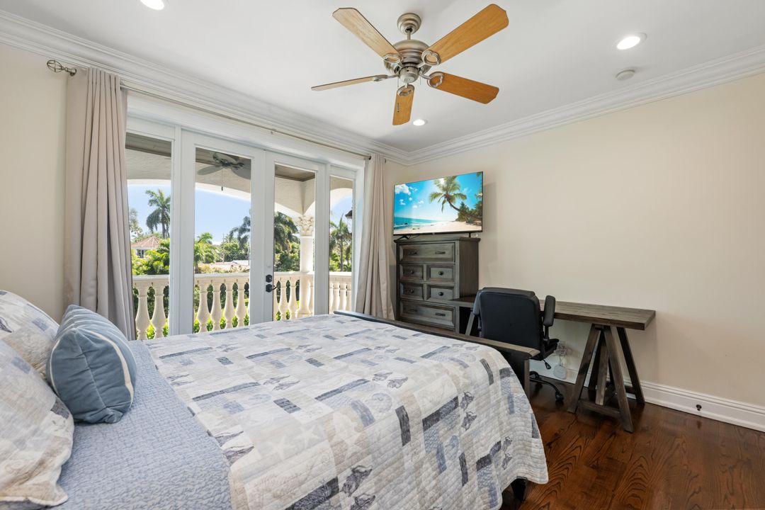 For Sale: $4,599,000 (6 beds, 6 baths, 4827 Square Feet)