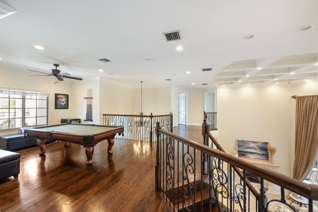 For Sale: $4,599,000 (6 beds, 6 baths, 4827 Square Feet)