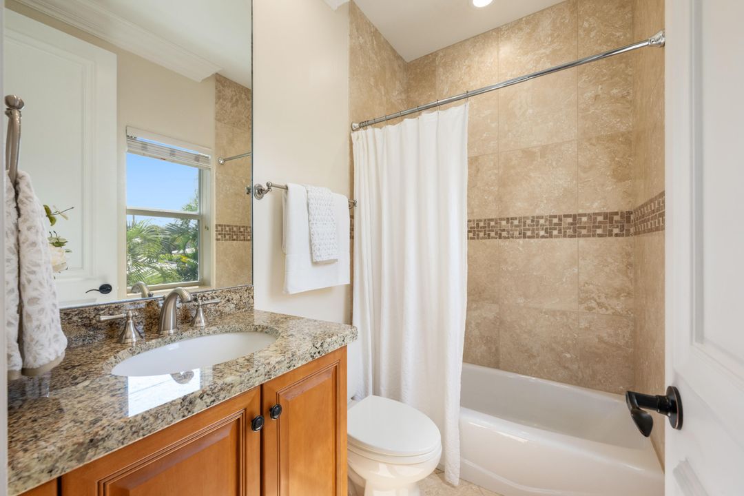 For Sale: $4,599,000 (6 beds, 6 baths, 4827 Square Feet)