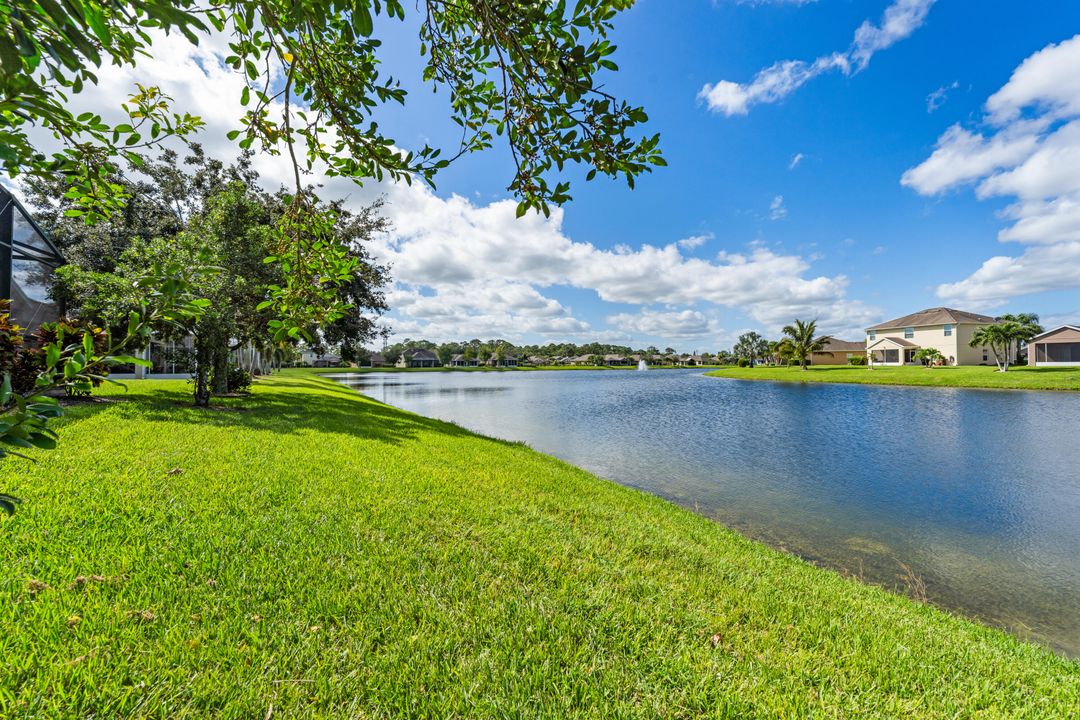 For Sale: $450,000 (4 beds, 2 baths, 1883 Square Feet)