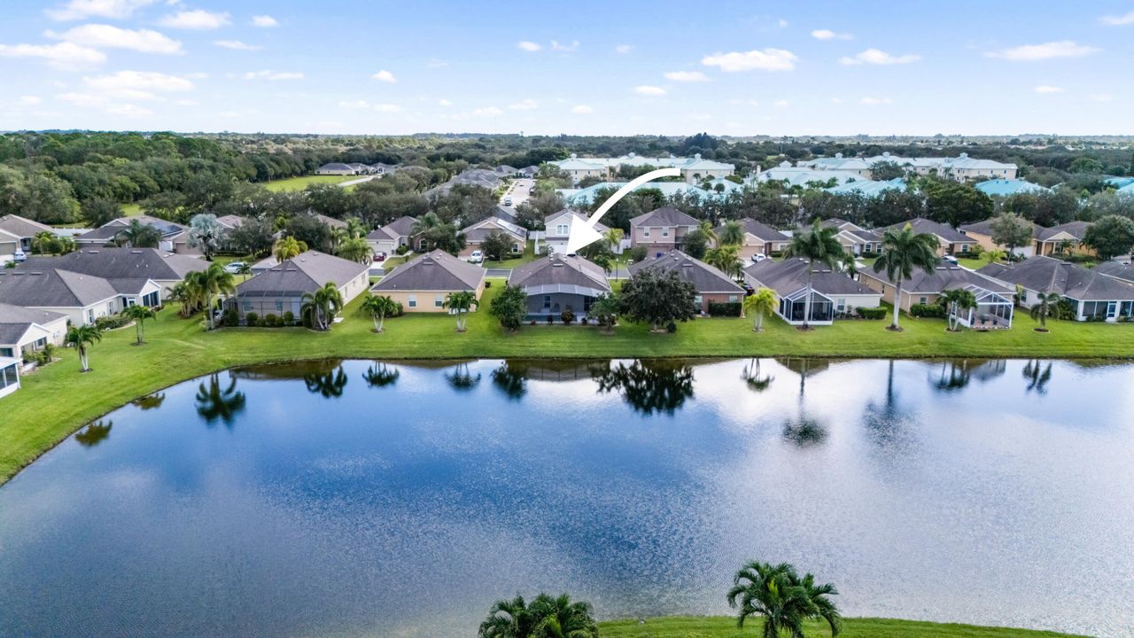 For Sale: $450,000 (4 beds, 2 baths, 1883 Square Feet)