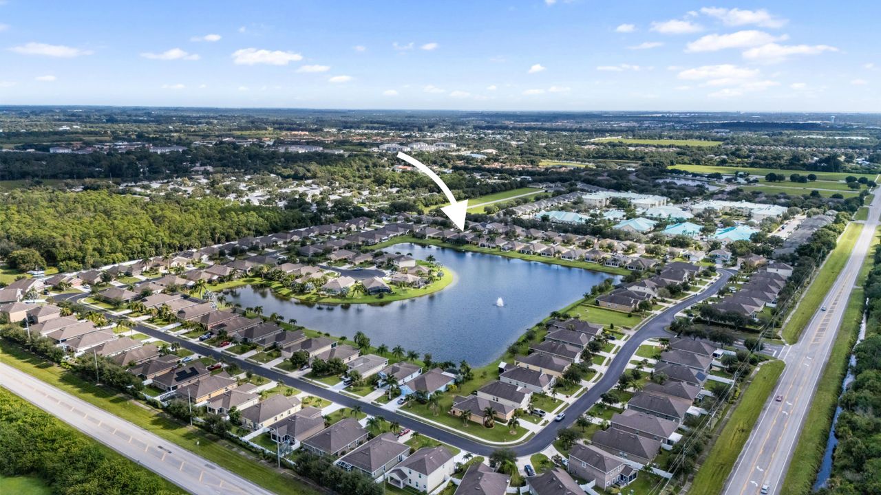 For Sale: $450,000 (4 beds, 2 baths, 1883 Square Feet)