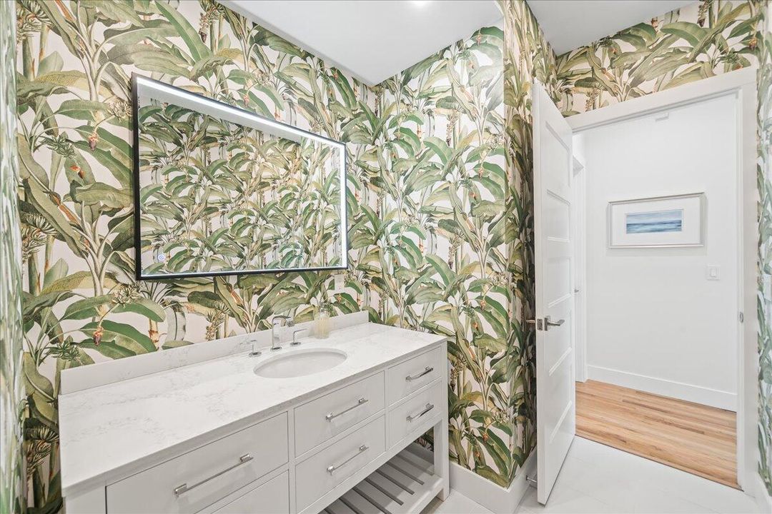 待售: $5,200,000 (8 贝兹, 6 浴室, 5452 平方英尺)