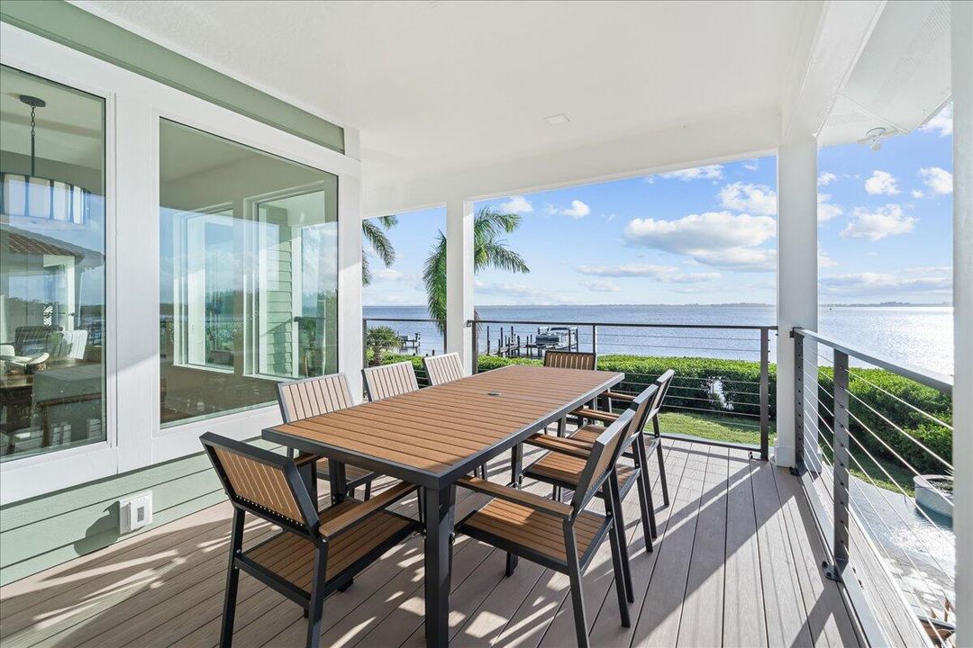 待售: $5,200,000 (8 贝兹, 6 浴室, 5452 平方英尺)