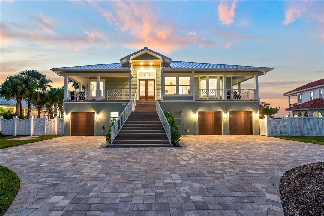 待售: $5,200,000 (8 贝兹, 6 浴室, 5452 平方英尺)