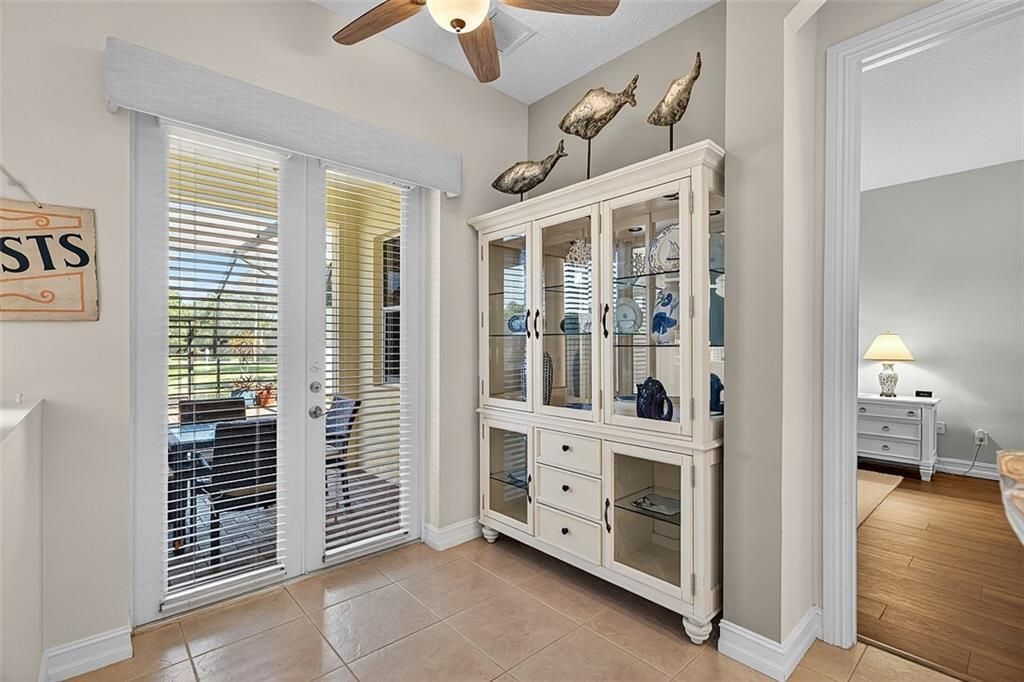 На продажу: $550,000 (3 спален, 3 ванн, 2554 Квадратных фут)