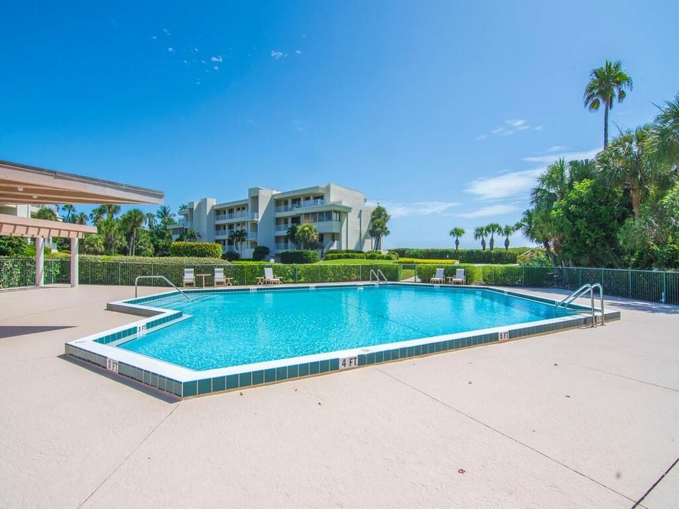 For Sale: $887,500 (2 beds, 2 baths, 1632 Square Feet)