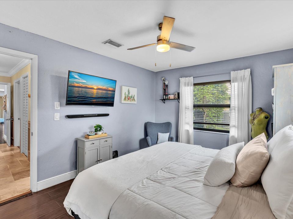 Activo con contrato: $799,000 (4 camas, 2 baños, 2743 Pies cuadrados)