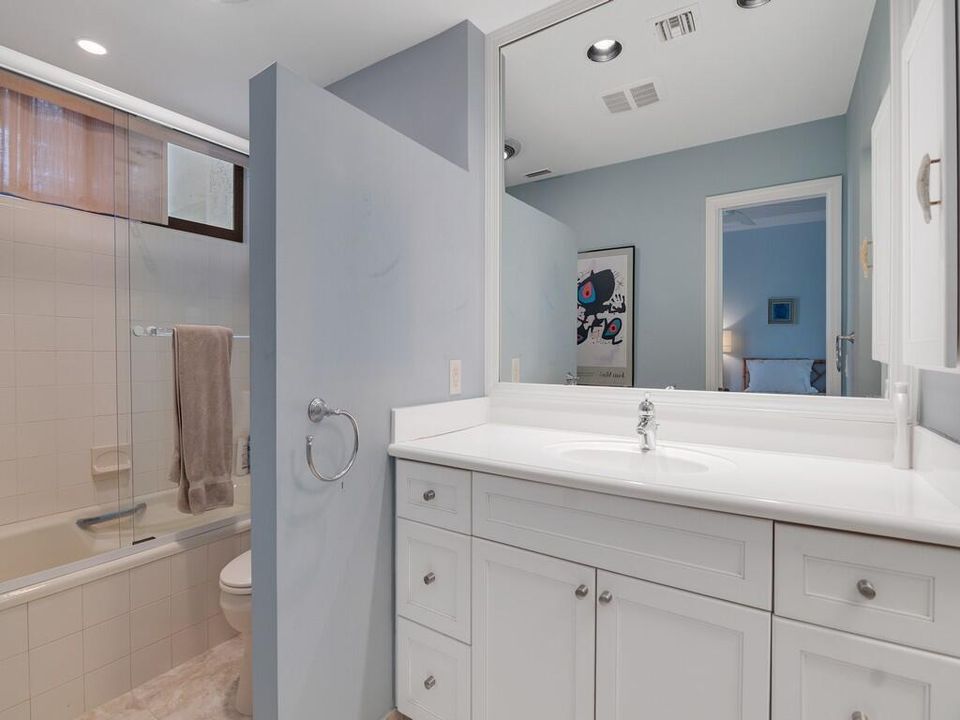 For Sale: $887,500 (2 beds, 2 baths, 1632 Square Feet)
