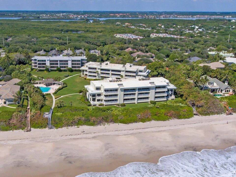 For Sale: $887,500 (2 beds, 2 baths, 1632 Square Feet)