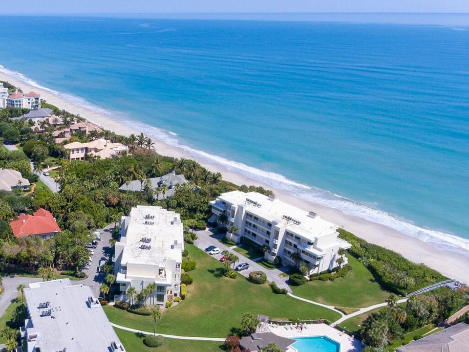 For Sale: $887,500 (2 beds, 2 baths, 1632 Square Feet)