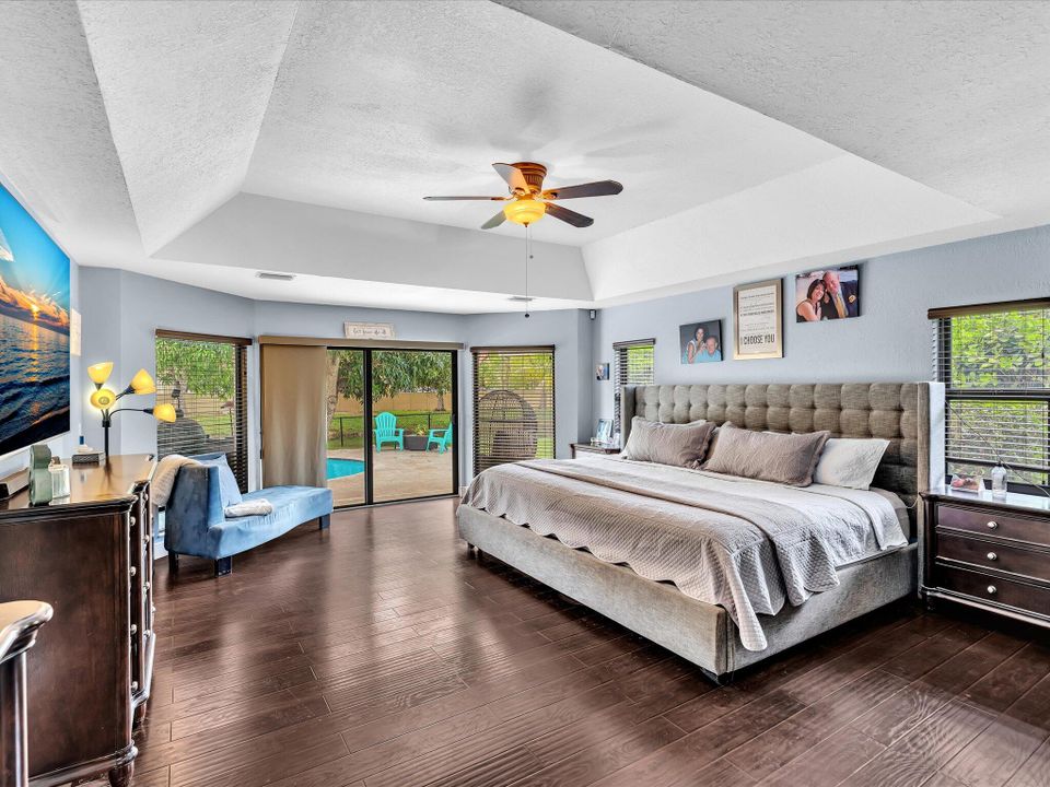 Activo con contrato: $799,000 (4 camas, 2 baños, 2743 Pies cuadrados)