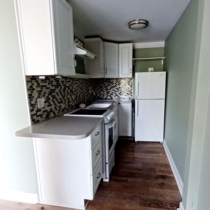 出租: $1,750 (1 贝兹, 1 浴室, 550 平方英尺)